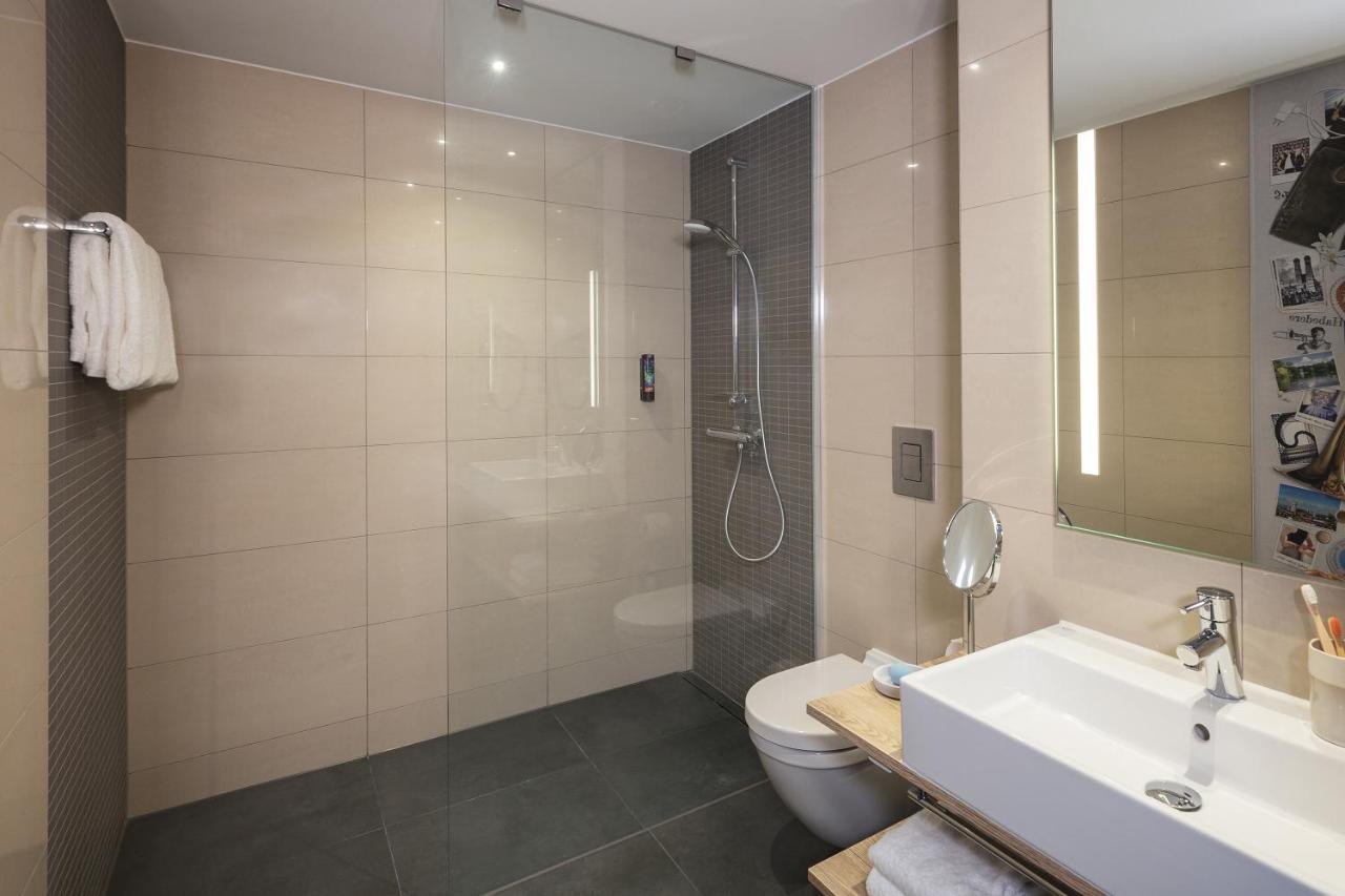 Holiday Inn - The Niu, Brass Munich Olympiapark By Ihg Bagian luar foto