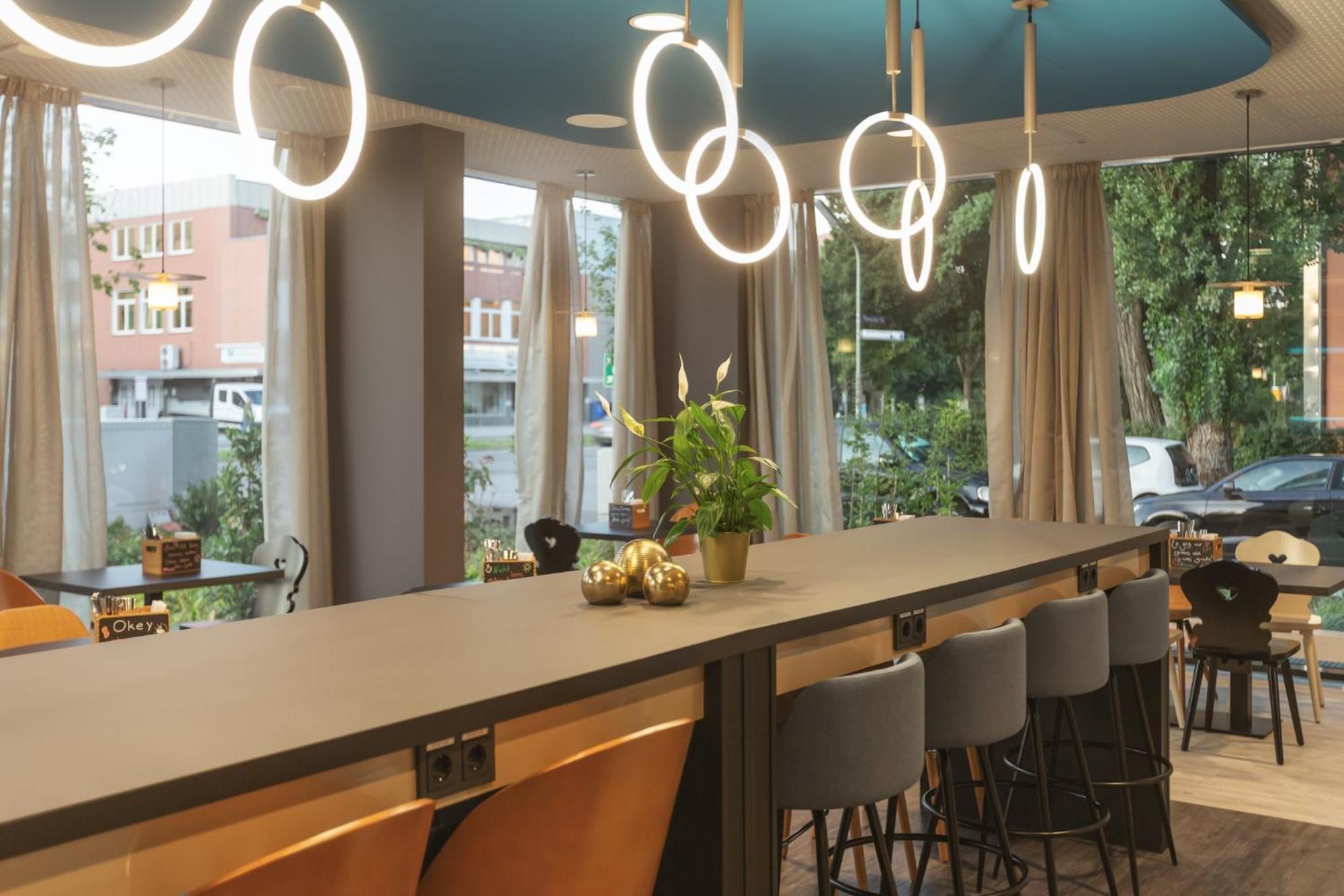 Holiday Inn - The Niu, Brass Munich Olympiapark By Ihg Bagian luar foto