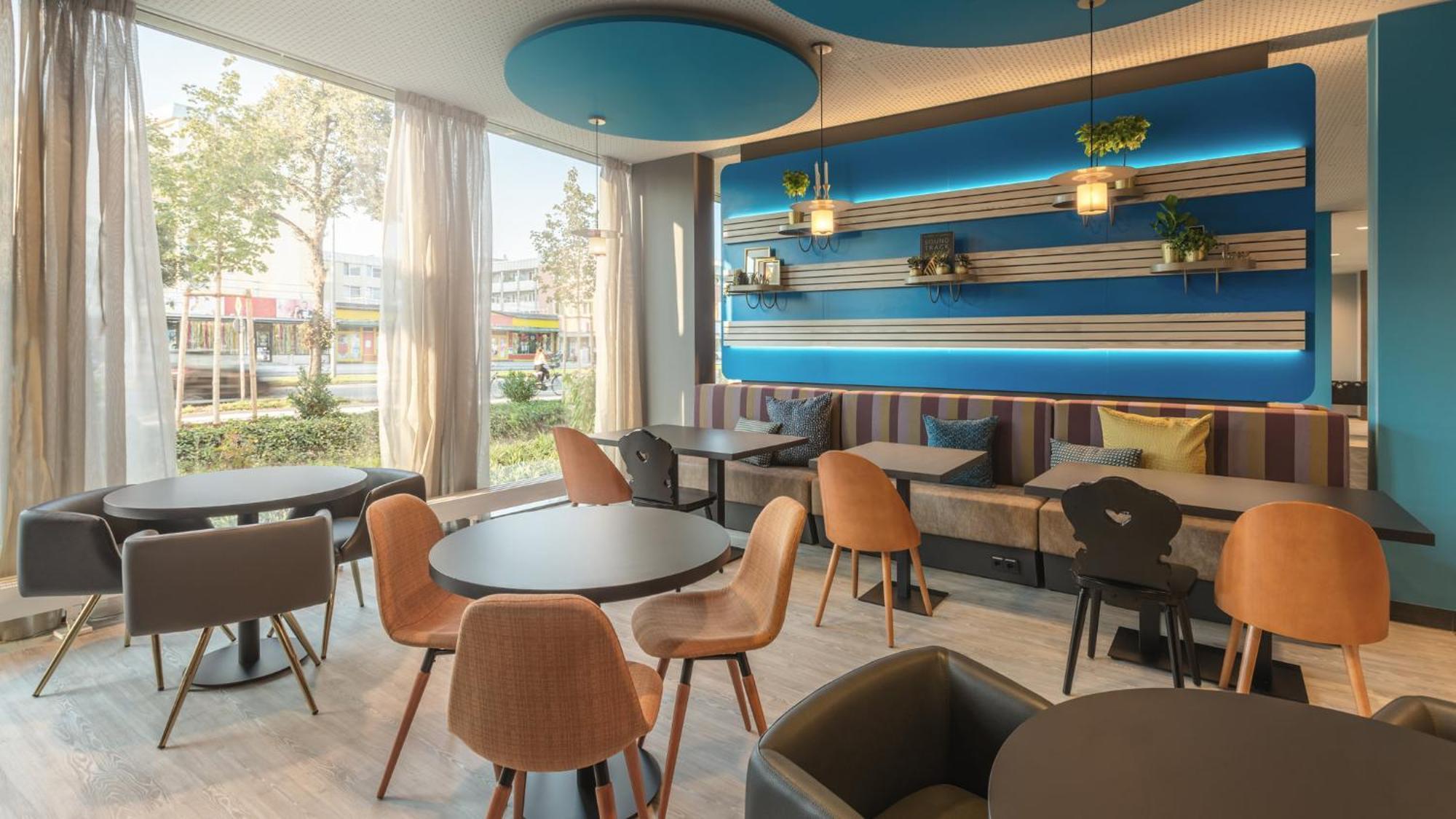 Holiday Inn - The Niu, Brass Munich Olympiapark By Ihg Bagian luar foto