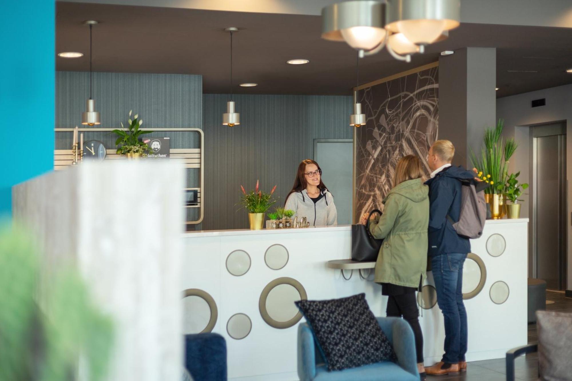 Holiday Inn - The Niu, Brass Munich Olympiapark By Ihg Bagian luar foto